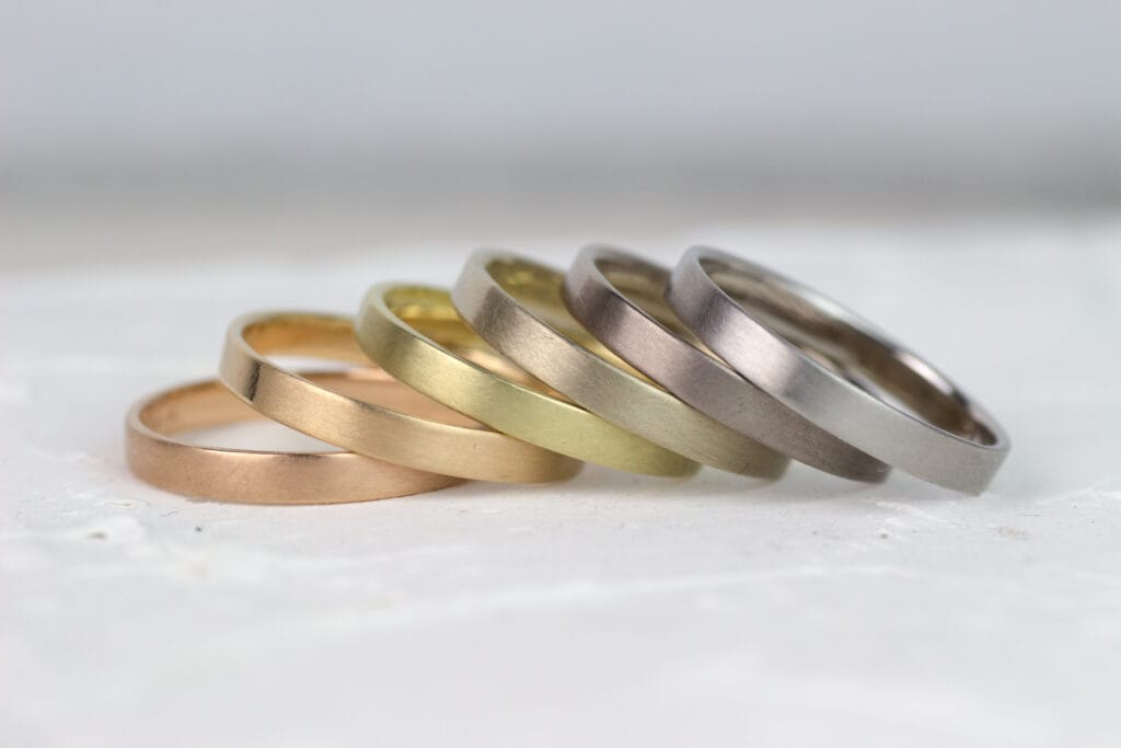 Eheringe Champagnergold